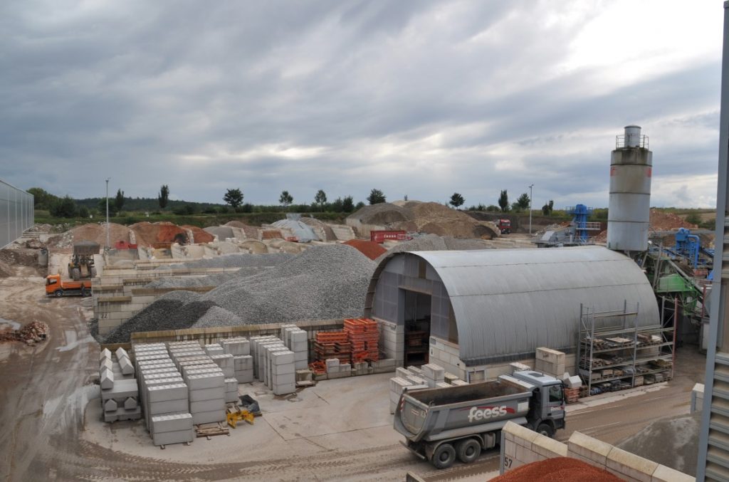 Recyclingpark der Firma Feess